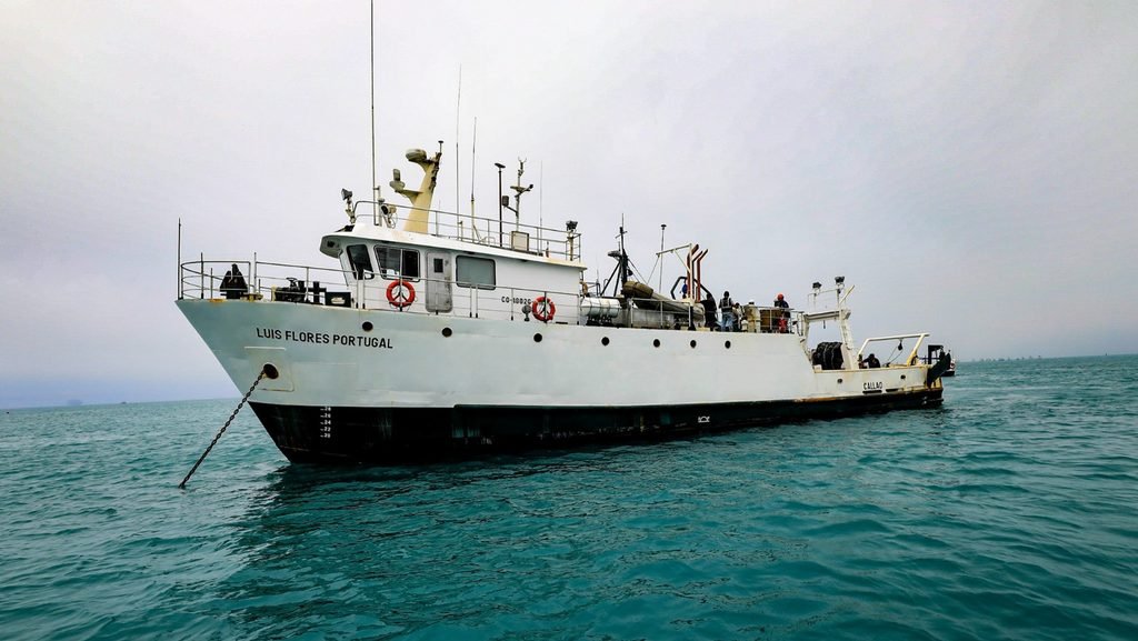 20 embarcaciones se despliegan con IMARPE para evaluar anchoveta, pota y otros recursos del mar peruano