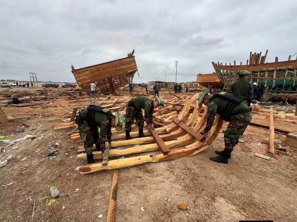 Intervienen ocho embarcaciones pesqueras por presunta construcción ilegal en La Tortuga – Paita