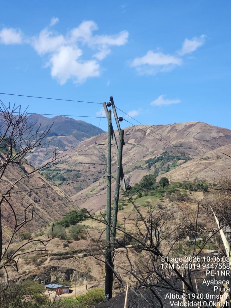Incendio afecta postes y deja sin energía eléctrica a Pacaipampa
