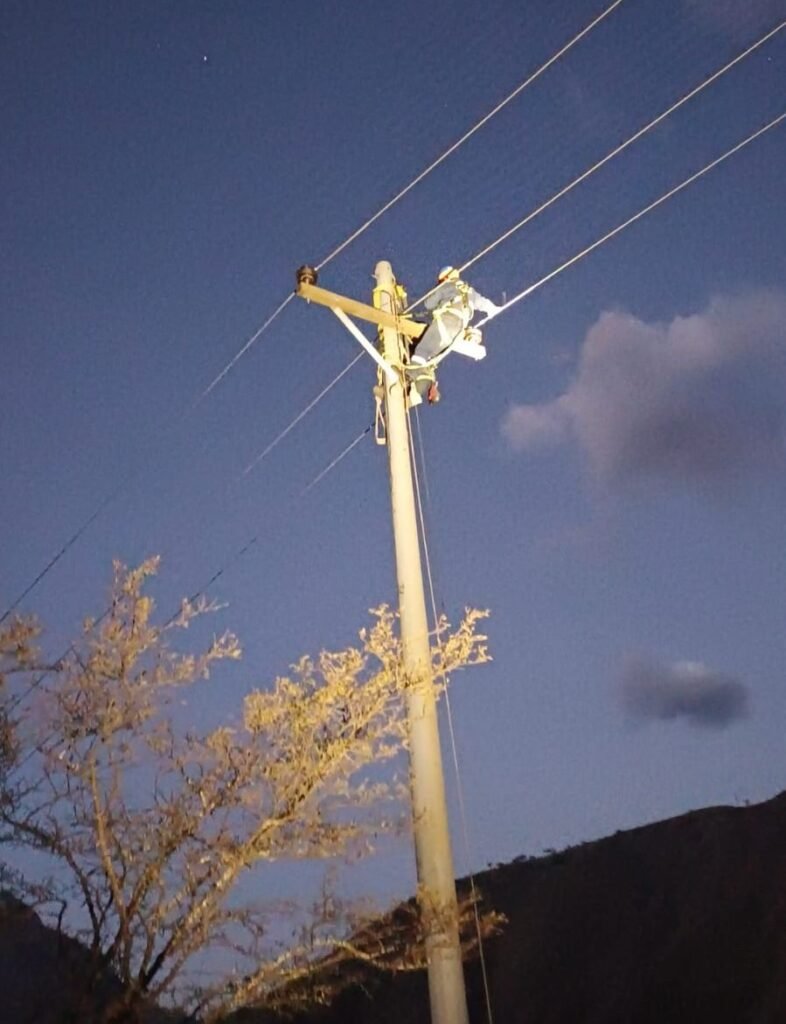 ENOSA restablece el servicio eléctrico en Pacaipampa tras incendio