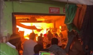 Incendio genera alarma en Sechura y causa daños materiales en predio del A  H  Vicente Chunga Aldana