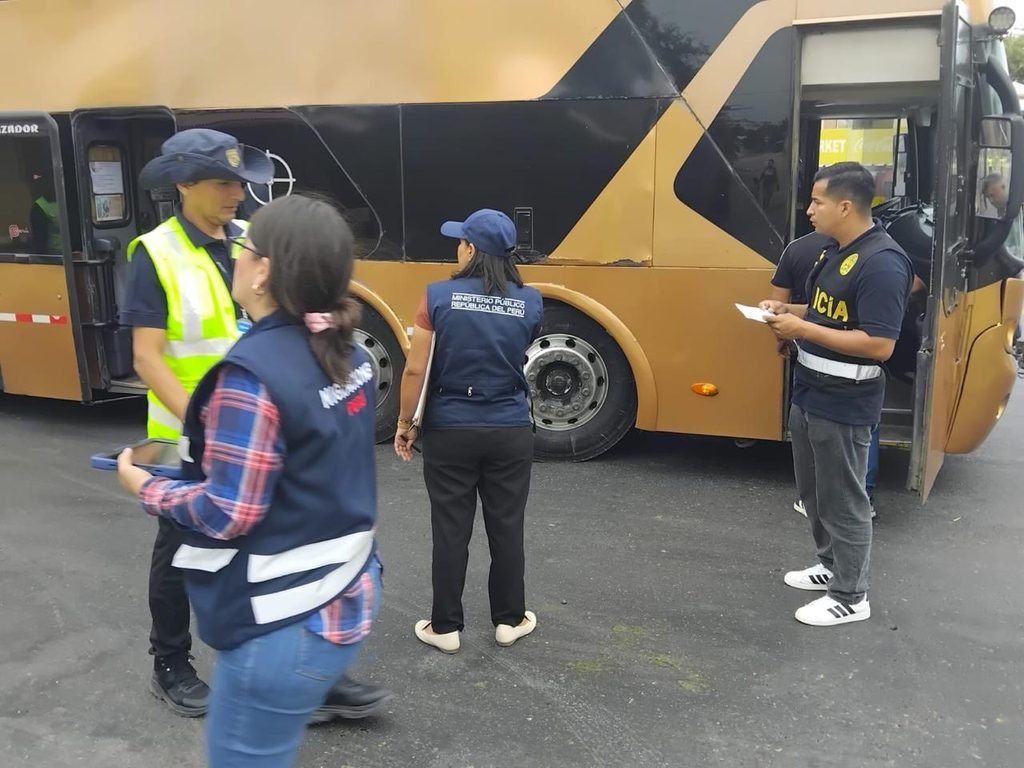 Fiscalía interviene a 15 extranjeros en situación irregular, durante operativo en expeaje Bayóvar