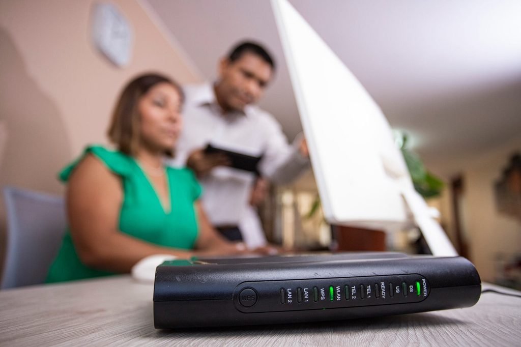 Reclamos por internet fijo y TV de paga aumentan durante el primer semestre de 2026
