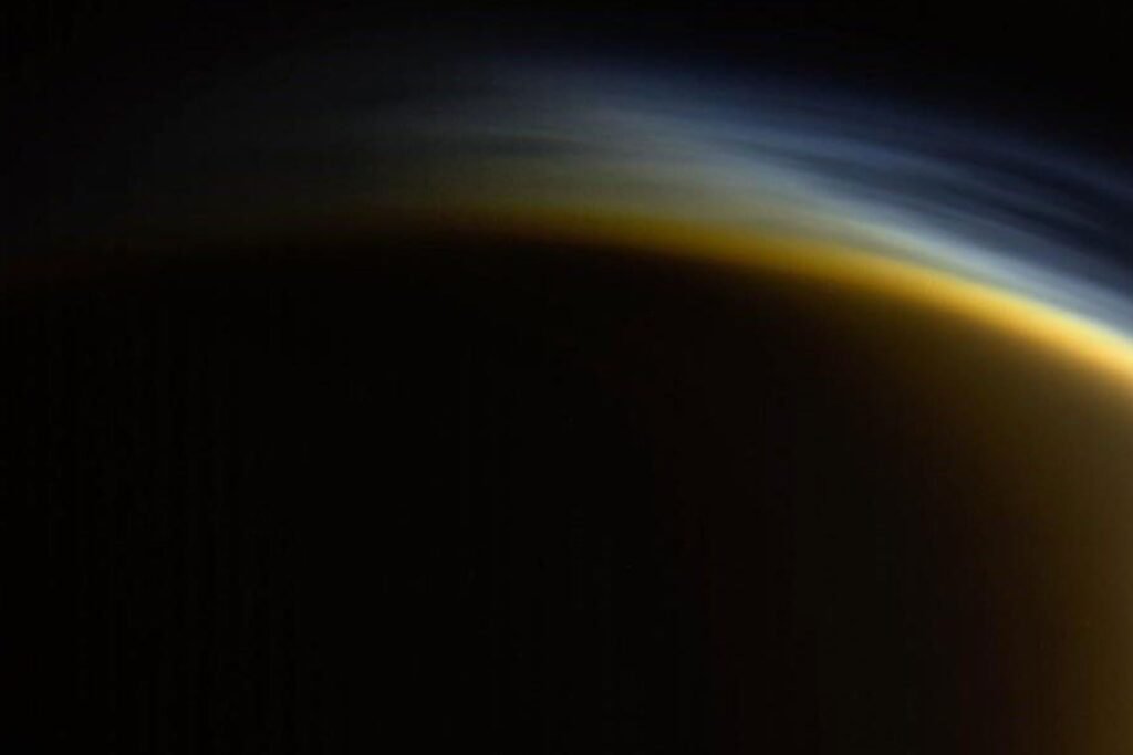 Titán, la luna de Saturno que podría revelar secretos sobre el origen de la vida