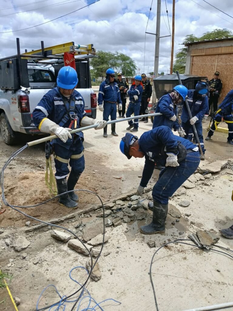 Enosa retira 4 480 metros de cable clandestino en diez zonas de Veintiséis de Octubre