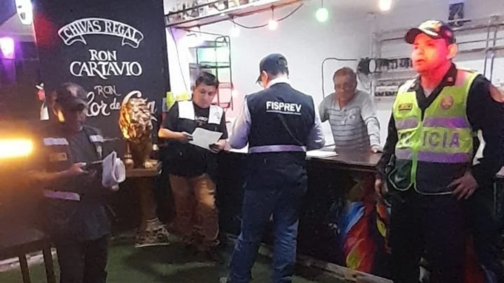 Clausuran cuatro bares en La Unión durante operativo