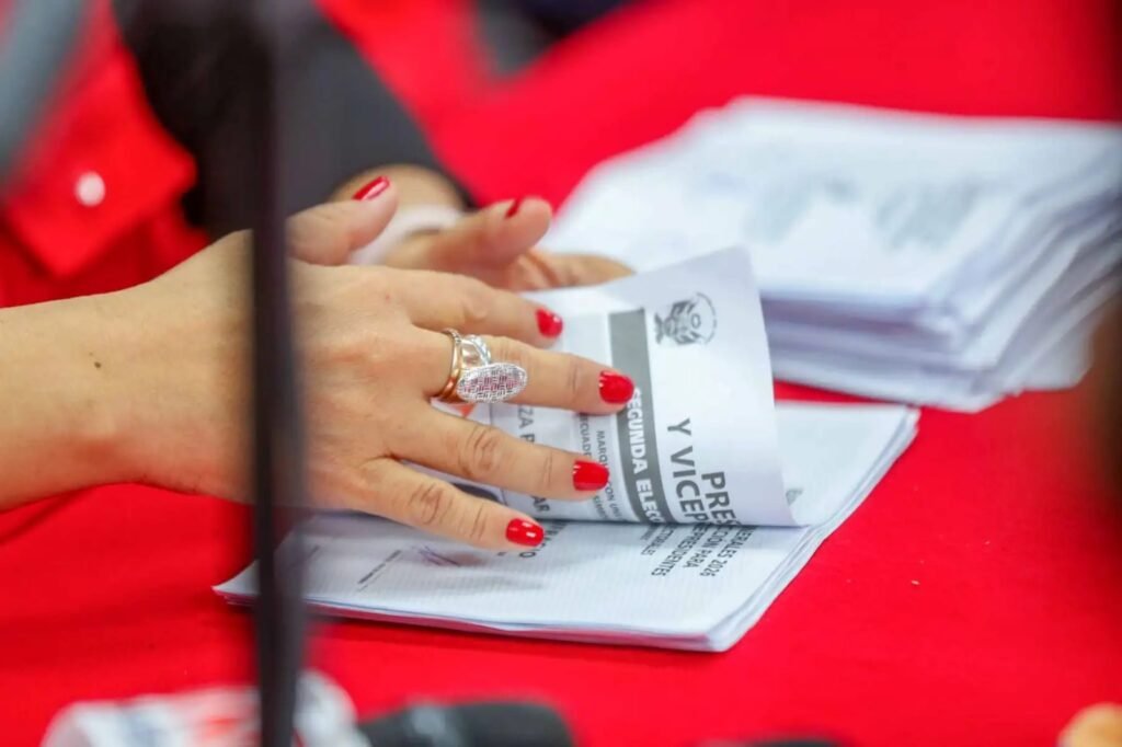 JNE inicia recuento de votos de las Elecciones Regionales y Municipales 2026